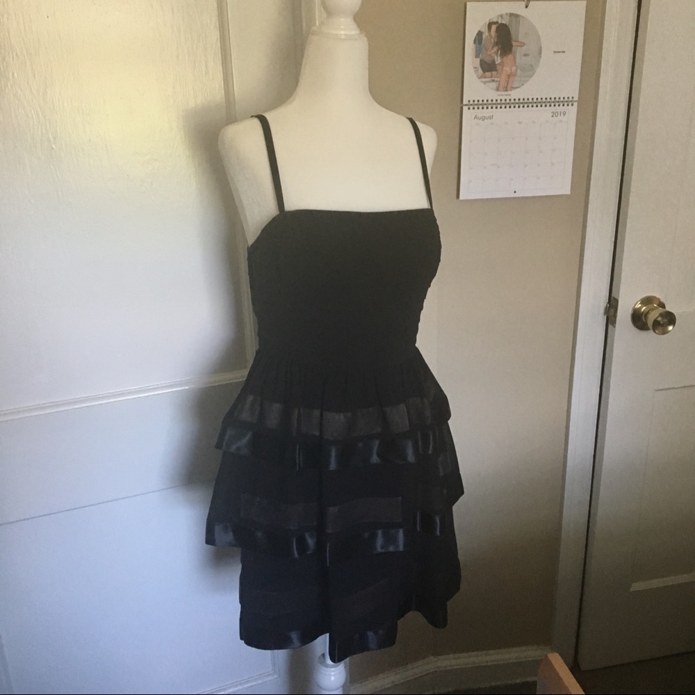 🖤 Black & Gold Ruffled Cocktail Dress US 8 NWT 💛